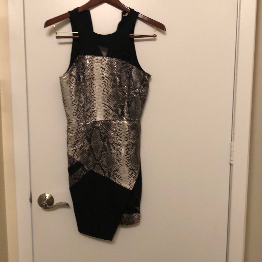 Snake print and sequin mini dress Size L
